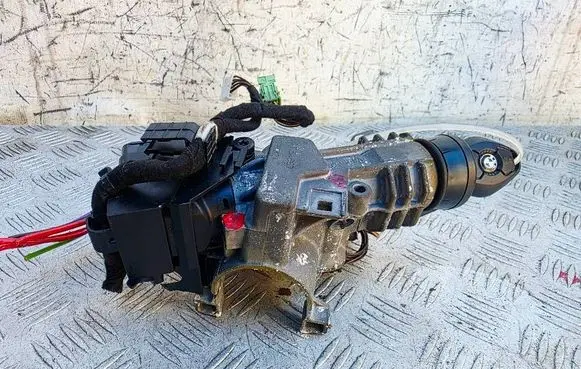 BMW 5 E39 Ignition lock 1095824 6901961