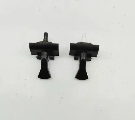 Mitsubishi Outlander Windshield washer spray nozzle 8265A596
