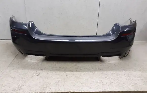 BMW M5 Rear bumper Zderzak tylny tył BMW M5 F10 kompletny