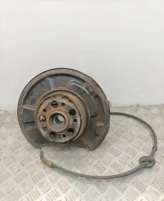 Mercedes-Benz SL R230 Rear wheel hub A2304200485 A2303508508