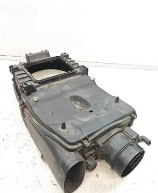 Mercedes-Benz C W204 Air filter box A6510901101