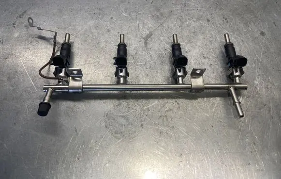 Opel Mokka Fuel injectors set 55562599 555712420926
