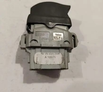 Renault Espace - Grand espace IV Electric window control switch 8200220509