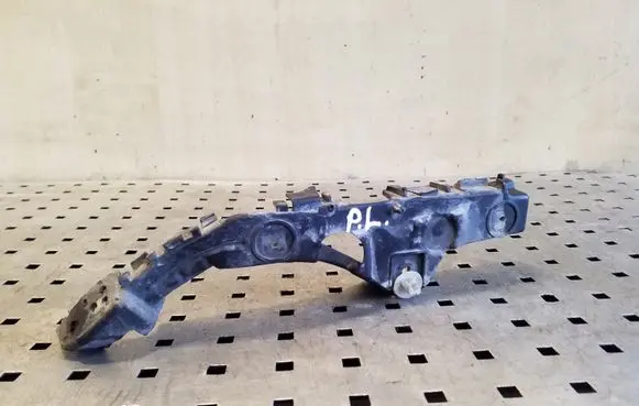 Chevrolet Captiva Front bumper mounting bracket 22747920