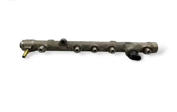 Renault Megane II Fuel main line pipe 0445214116 8200715519 H8200418277