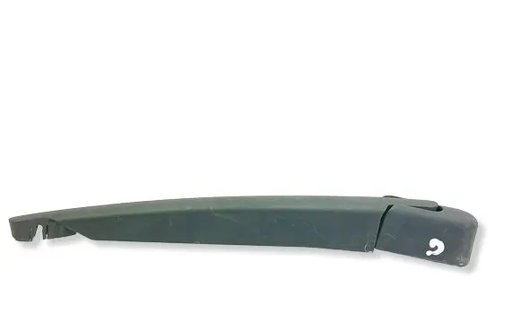 Nissan Qashqai+2 Rear wiper blade arm 