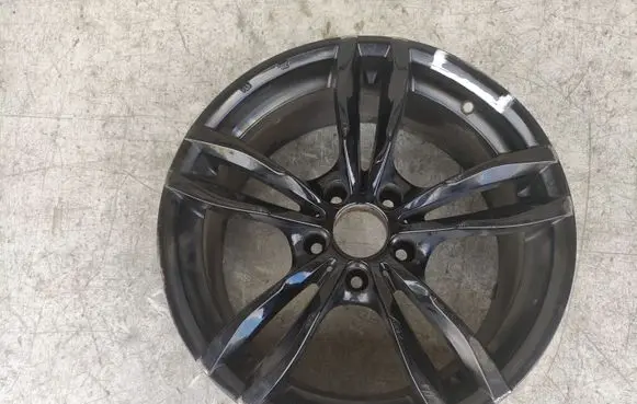 BMW 4 F32 F33 R18 alloy rim 3511514