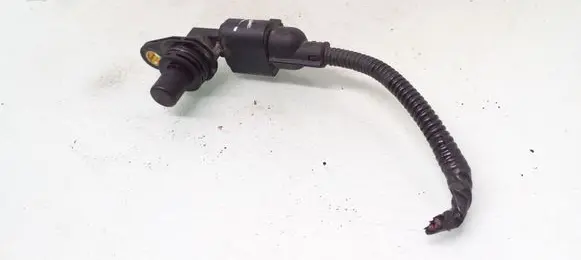 Volkswagen Golf IV Camshaft position sensor 036907601B