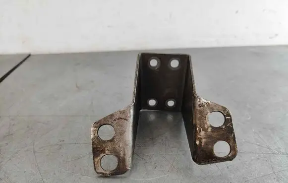 Volvo S90, V90 Muffler mount bracket/holder 31439520 31293852