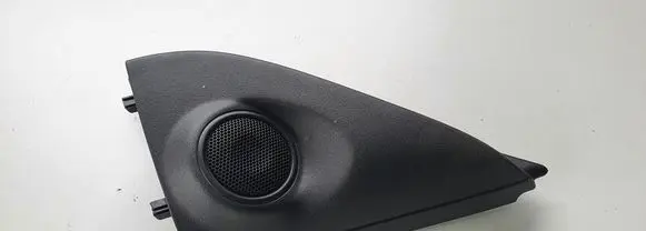 Mitsubishi Outlander Front door speaker