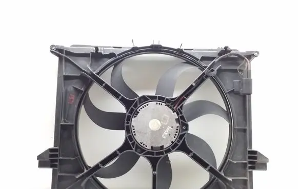 Mercedes-Benz R W251 Radiator cooling fan shroud 4806000303