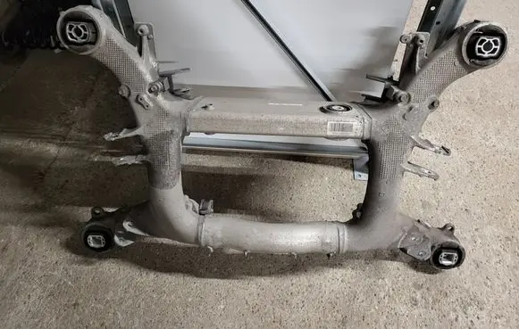 BMW 5 G30 G31 G38 Rear subframe 6861201 6354716