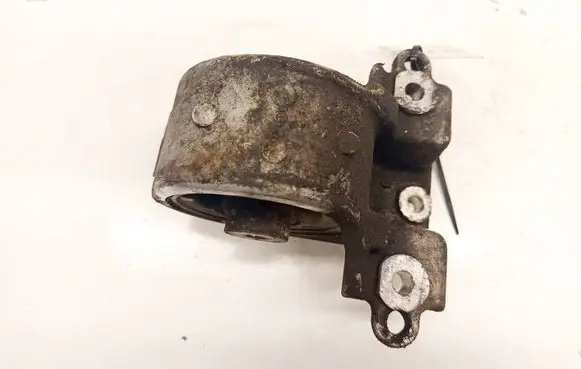 Nissan Almera Tino Engine mount bracket 