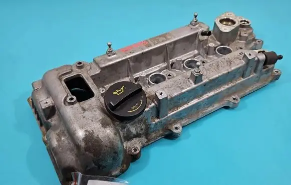 Rocker cam cover
