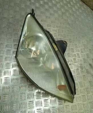 Ford Focus Headlight/headlamp 2M5111100BD