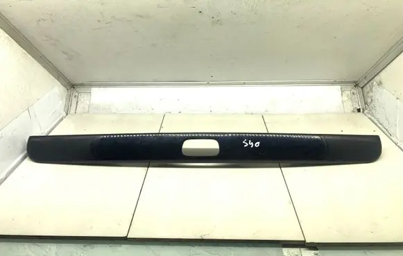 Volvo S40, V40 Trunk door license plate light bar 804687