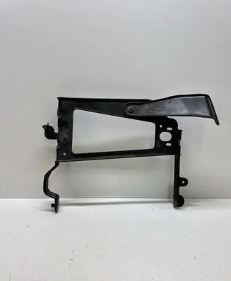Audi Q8 Radiator mount bracket 4M0121261J 4M0121263D