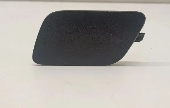 KIA Niro Front tow hook cap/cover 86589AT000