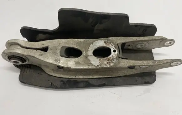 Audi A4 S4 B9 Rear upper control arm/wishbone