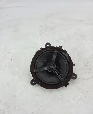 Volvo XC90 Rear door speaker 8633110 04W17