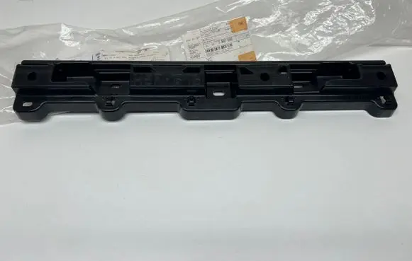 BMW 8 G15 Sill supporting ledge 7497692