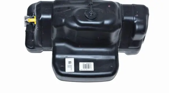 Iveco Daily 6th gen AdBlue liquid reservoir 