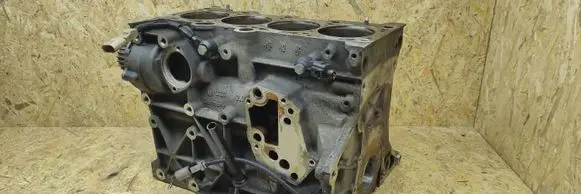 Volkswagen Golf V Engine block 06D023A BLX