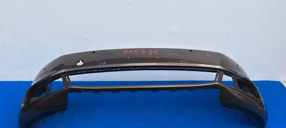 Volkswagen Jetta VI Front bumper 5C6807221B