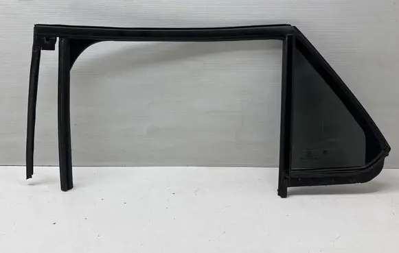Ford Explorer VI Rear vent window glass LB5BS25825 43R000265