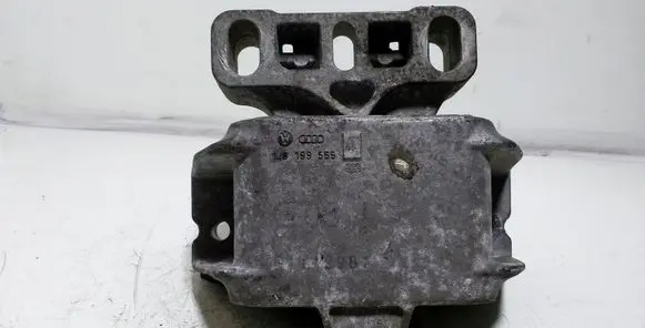 Engine mount bracket