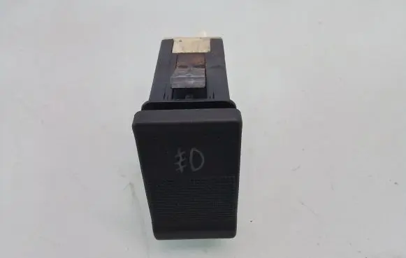 Fog light switch