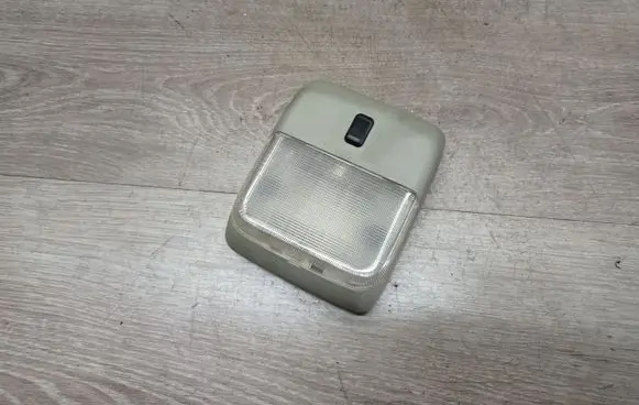 Volvo V70 Rear seat light 431800