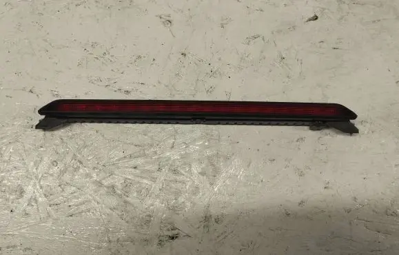 Volkswagen PASSAT B5.5 Third/center stoplight 1J6945097D