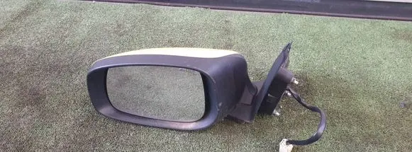 Suzuki Swift I Front door electric wing mirror 8470262J20