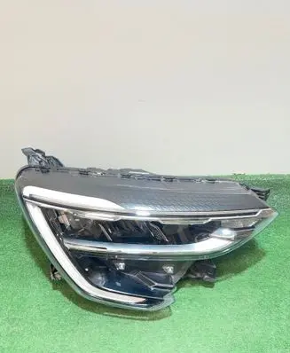 Renault Arkana Headlight/headlamp 260107780R