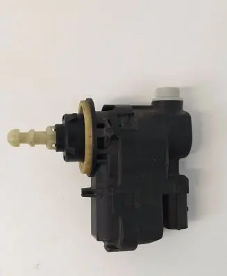 Ford Ecosport Headlight level adjustment motor 89064064