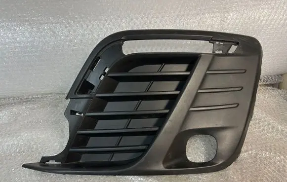 Peugeot Expert Front bumper lower grill 9811823877
