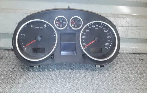 Audi A2 Speedometer (instrument cluster) 81117994