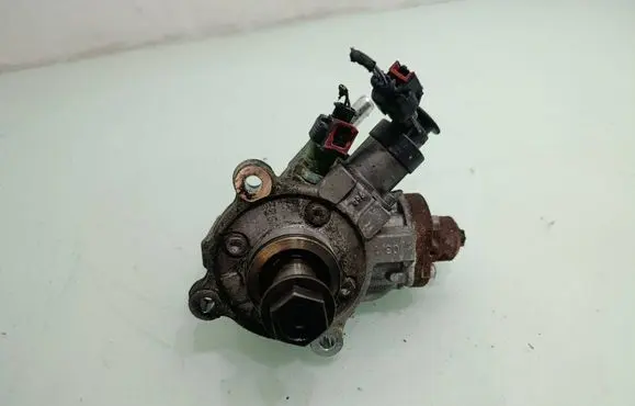 Land Rover Discovery Sport Fuel injection high pressure pump 0445010706 G4D39B395AA