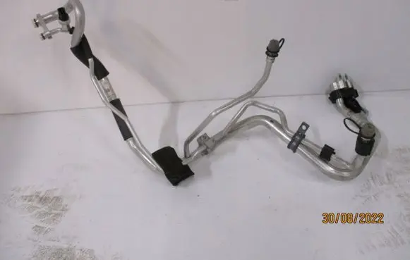Jaguar E-Pace Air conditioning (A/C) pipe/hose HJ3219A834AC
