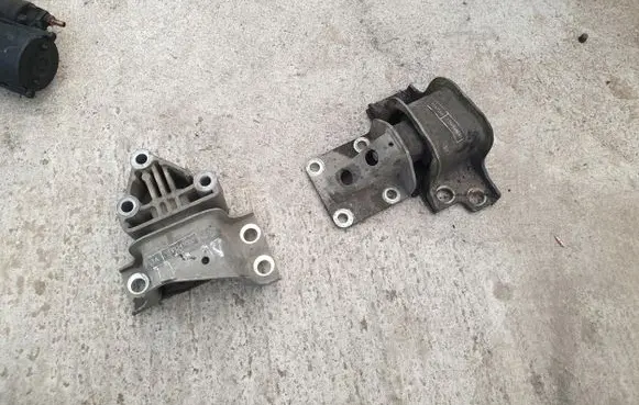 Fiat Ducato Engine mount bracket