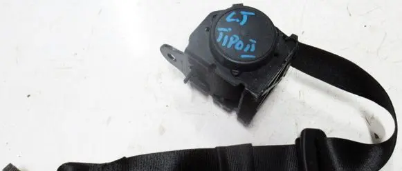 Fiat Tipo Rear seatbelt