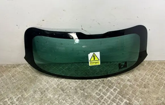 KIA Sportage Rear windscreen/windshield window 87110R2010
