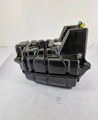 Opel Insignia B AdBlue liquid reservoir 84692868