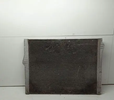 BMW 7 F01 F02 F03 F04 Coolant radiator 17117570093 7570093