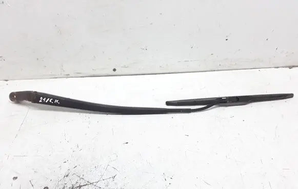 Toyota RAV 4 (XA30) Windshield/front glass wiper blade 