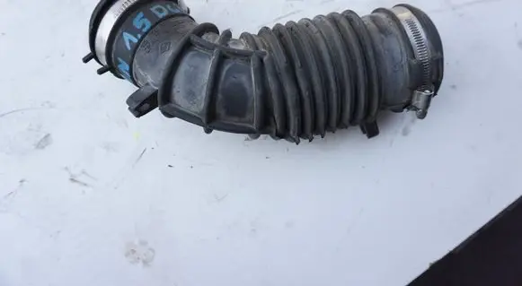 Air intake hose/pipe