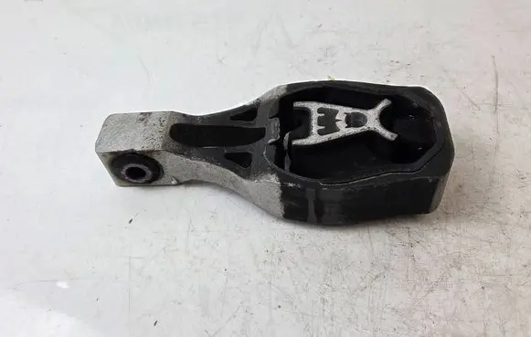 Peugeot 308 Engine mount bracket 9811786680 17357R01