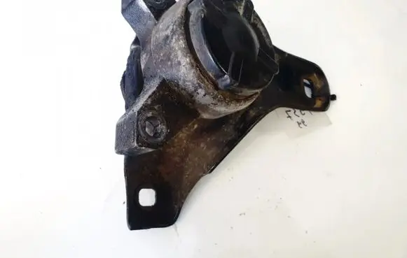 Ford Focus Engine mount bracket 98ab6f030