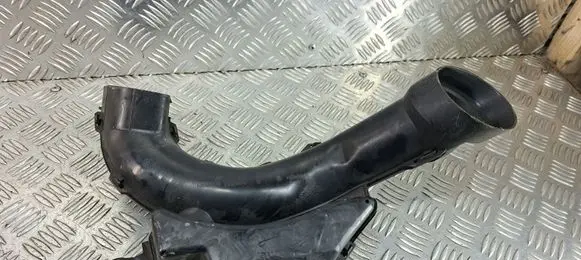 Nissan Juke I F15 Air intake duct part 70390750